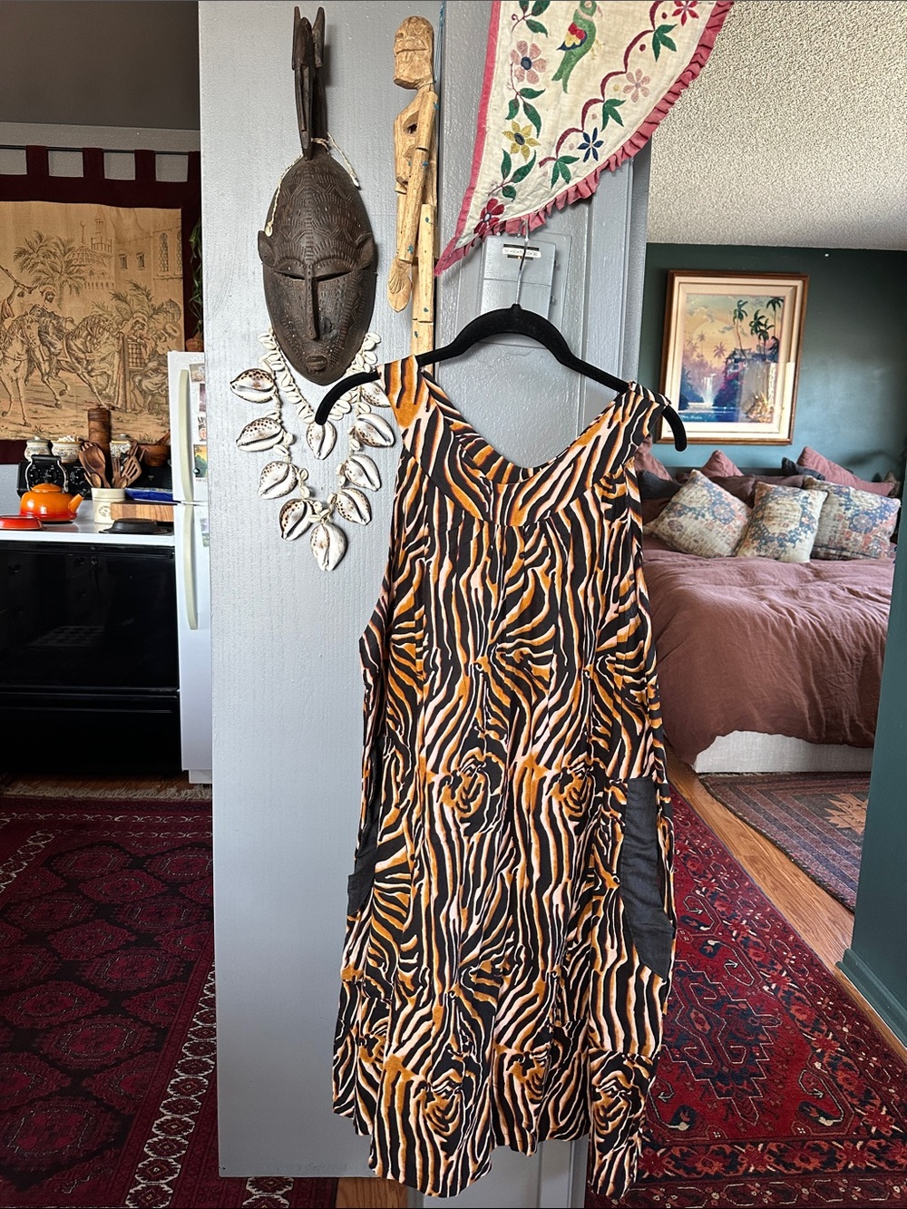 🇿🇼OOAK handmade in Zimbabwe Gorgeous animal print, pull over dress huge pockets!